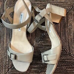 Manolo Blahnik size 7.5 grayish color block heel